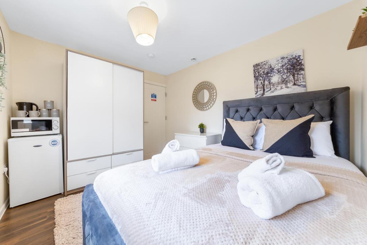 Twickenham Homes Айслворт Екстер'єр фото