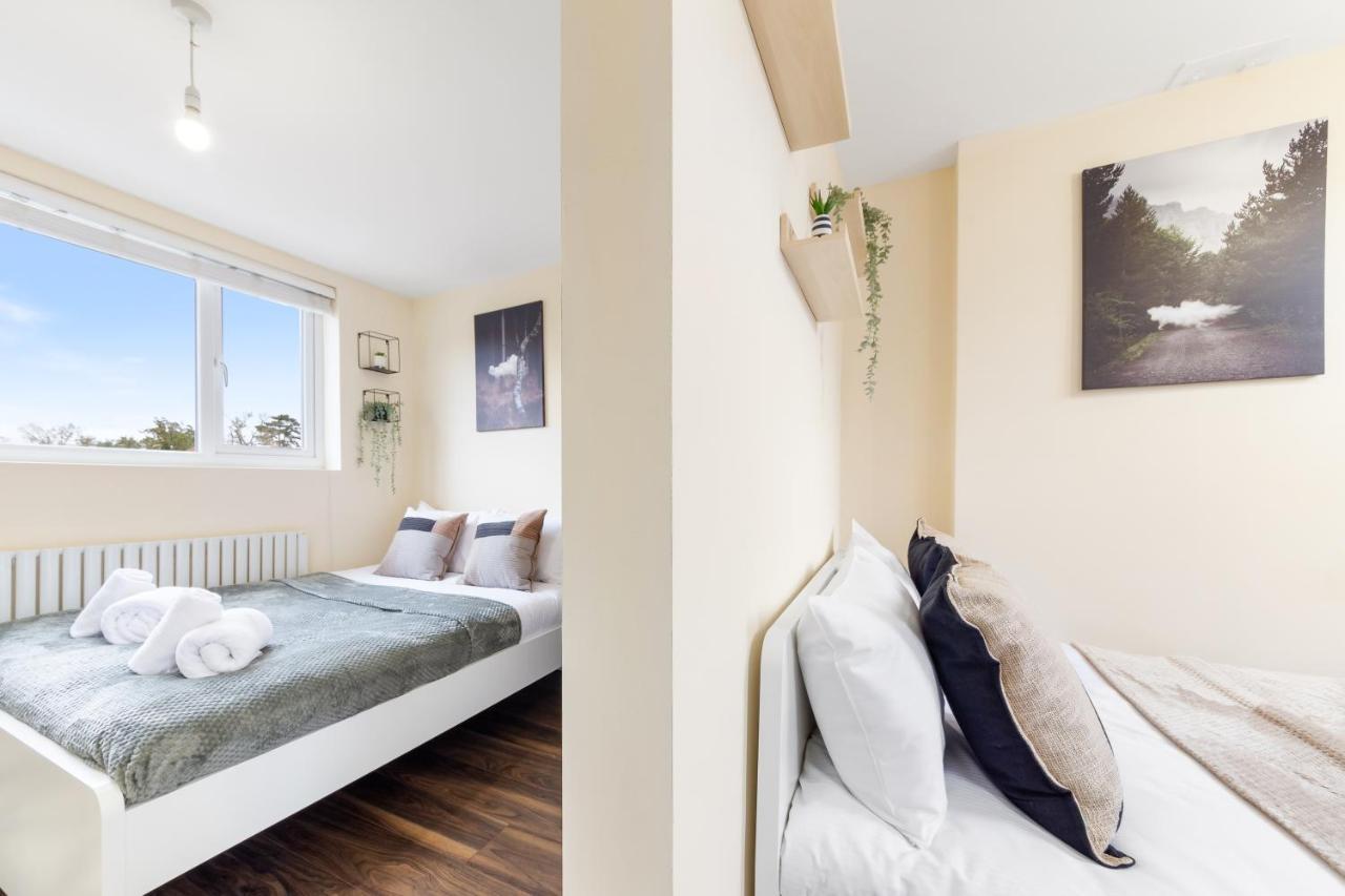 Twickenham Homes Айслворт Екстер'єр фото