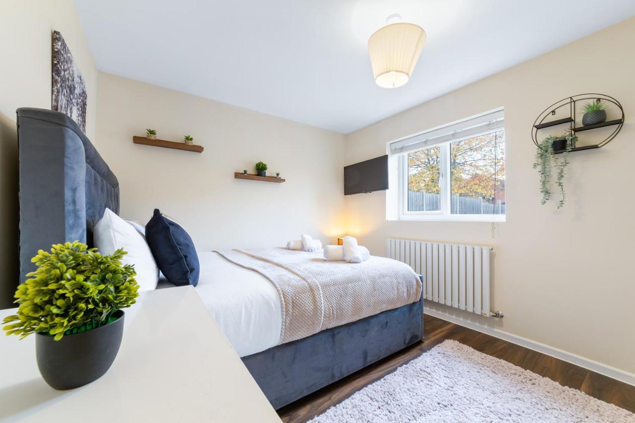 Twickenham Homes Айслворт Екстер'єр фото