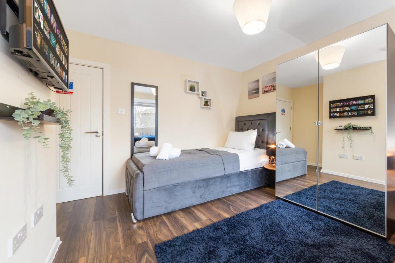 Twickenham Homes Айслворт Екстер'єр фото