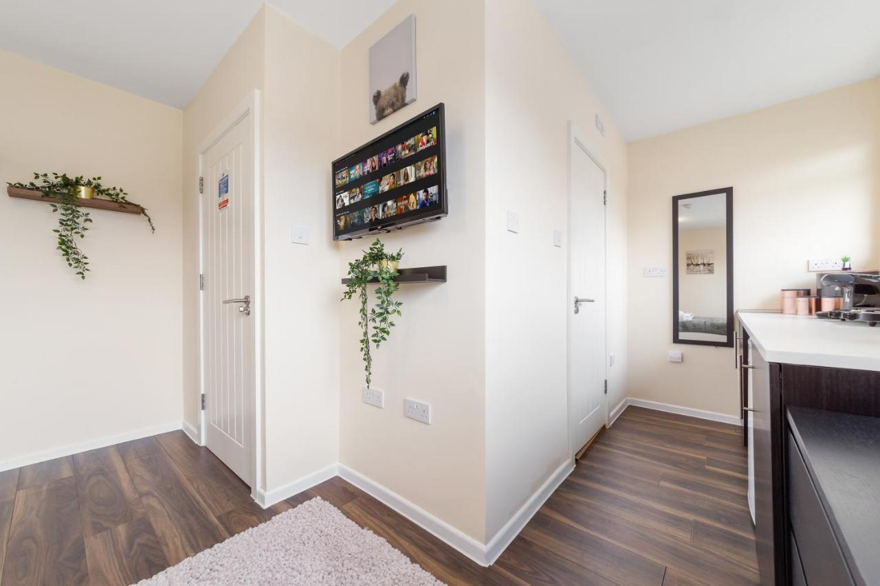 Twickenham Homes Айслворт Екстер'єр фото